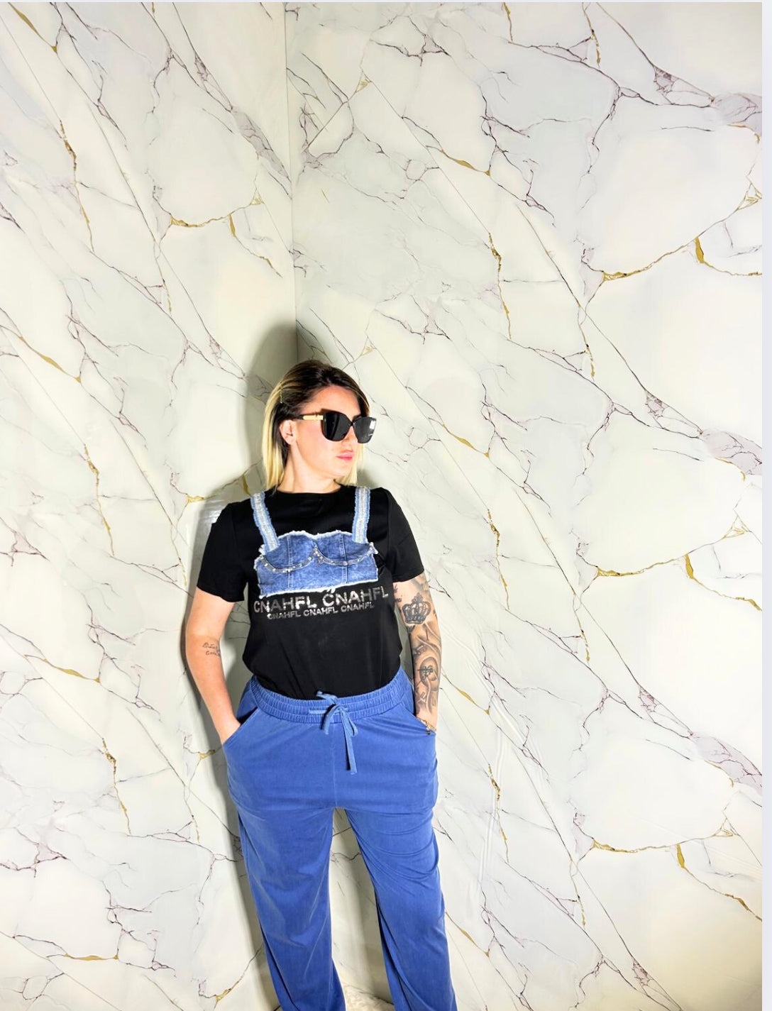 T-shirt effetto jeans